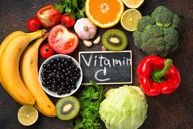 Vitamin C đóng vai trò là chất oxy hóa, giúp tăng cường hệ miễn dịch