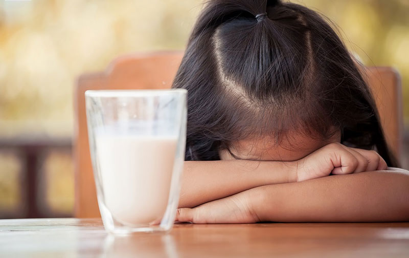 Cơ thể bất nạp lactose là lý do bị tiêu chảy khi uống sữa